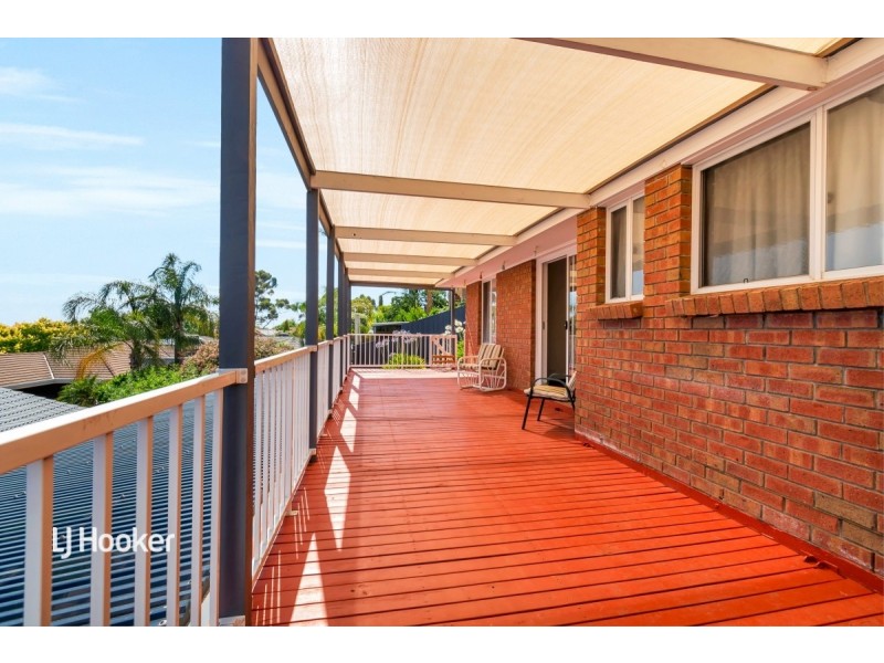 1 Summer Hill Court, Wynn Vale SA 5127