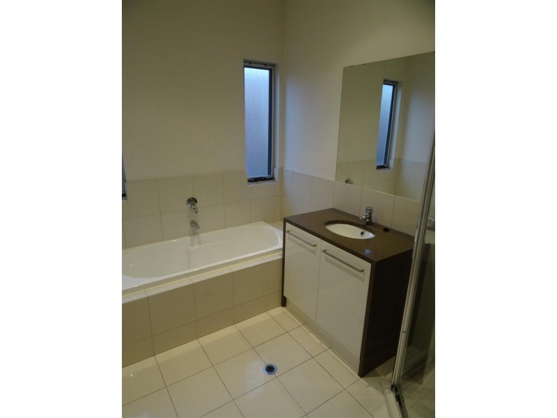 7A Yates Street, Mawson Lakes SA 5095