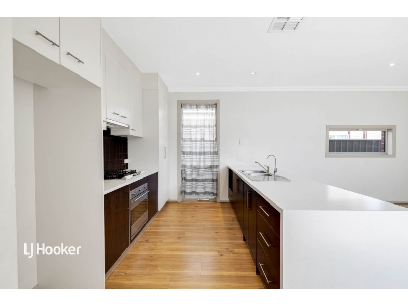 3 Brimpton Avenue, Mawson Lakes SA 5095