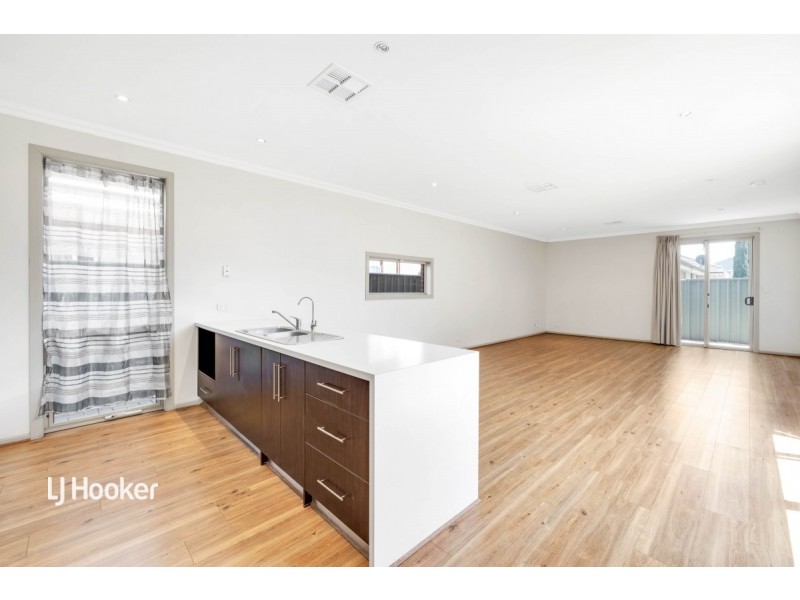 3 Brimpton Avenue, Mawson Lakes SA 5095