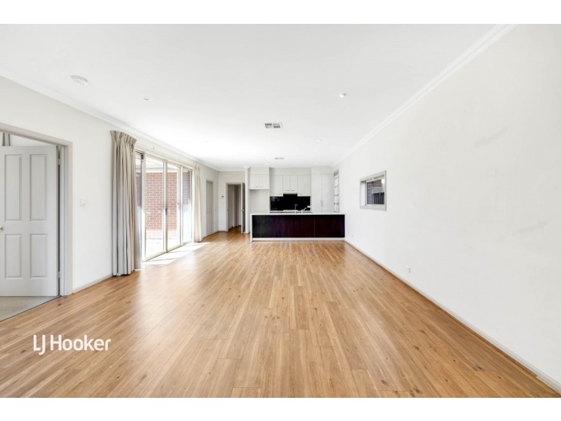 3 Brimpton Avenue, Mawson Lakes SA 5095