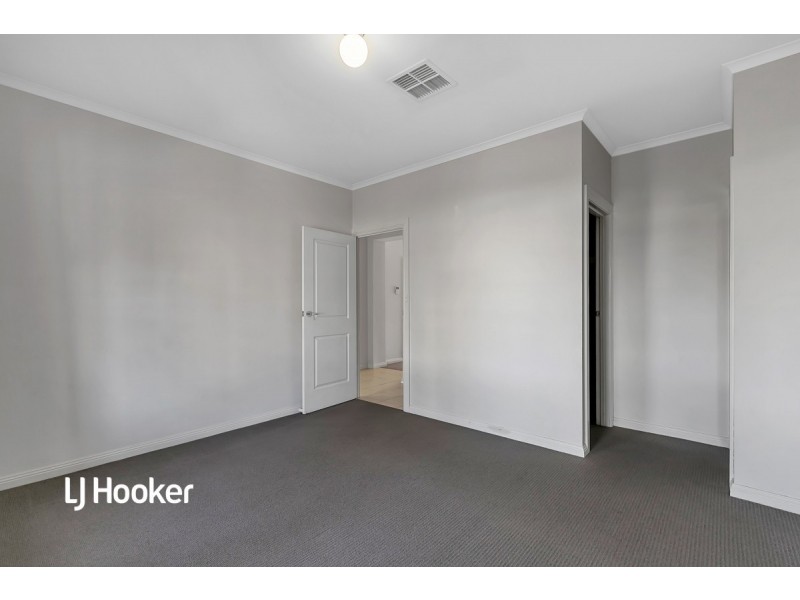 28 Yarle Street, Mawson Lakes SA 5095