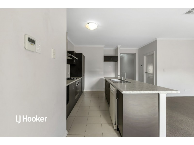 28 Yarle Street, Mawson Lakes SA 5095