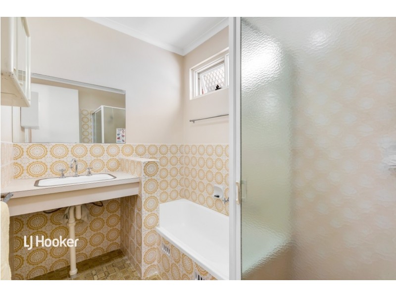 2 Rhus Avenue, Parafield Gardens SA 5107