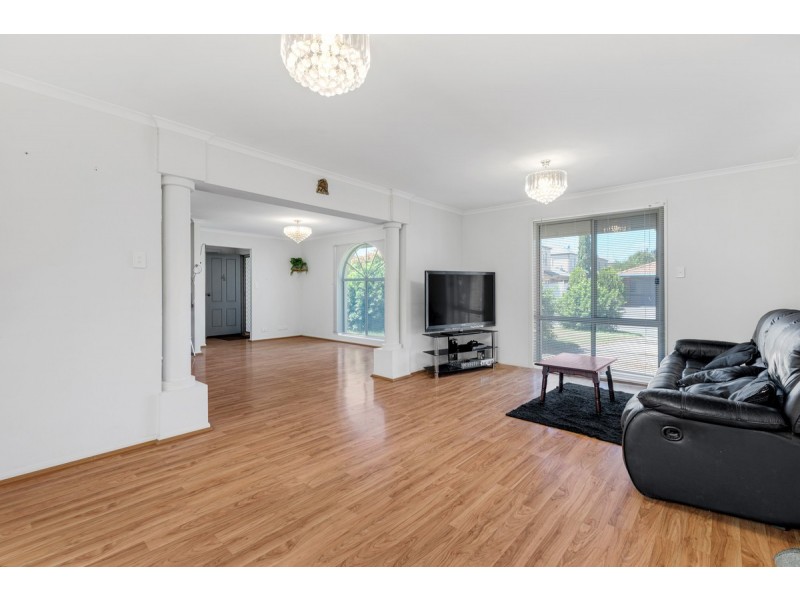 4 Rosette Avenue, Para Hills West SA 5096