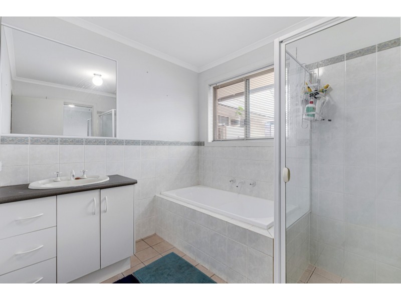 4 Rosette Avenue, Para Hills West SA 5096