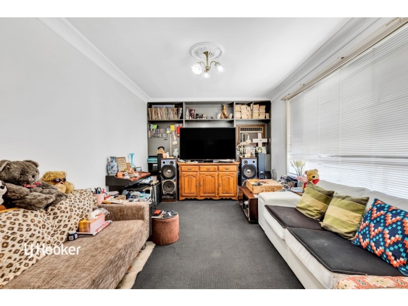 8 Bertana Road, Para Hills West SA 5096