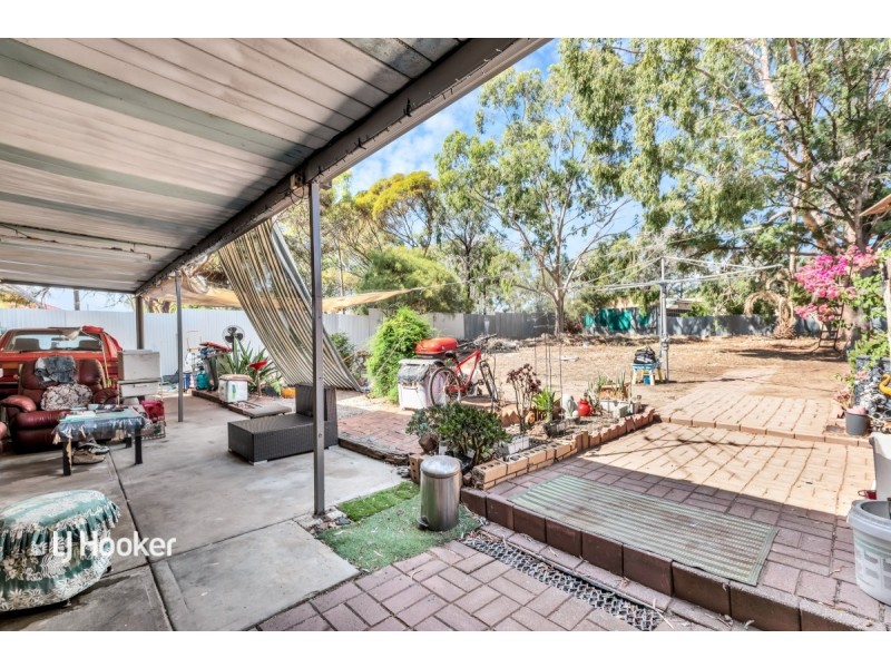 8 Bertana Road, Para Hills West SA 5096