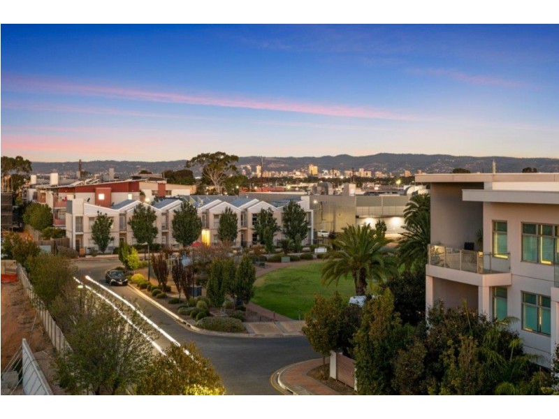 306/23 Warner Avenue, Findon SA 5023