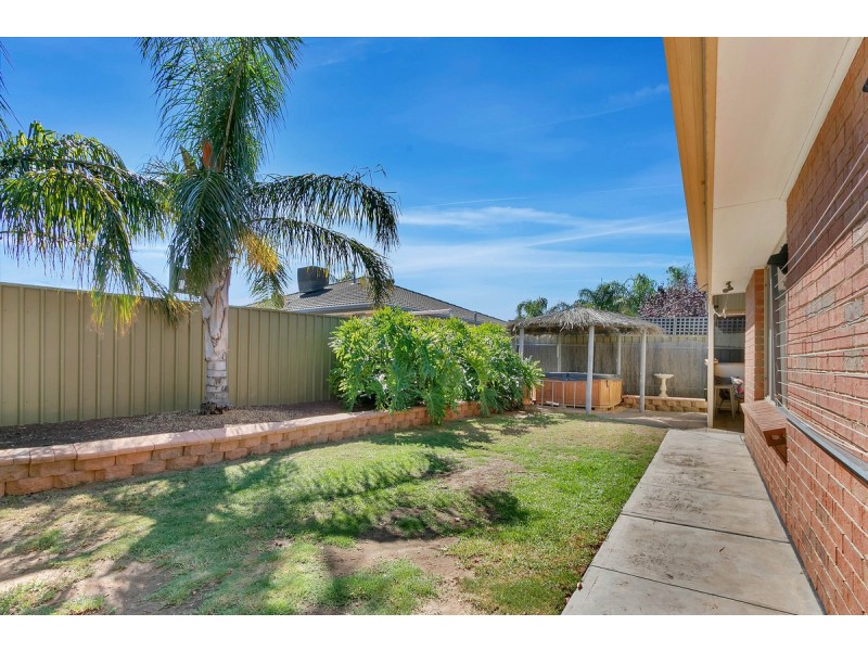 16 Crawford Grove, Andrews Farm SA 5114