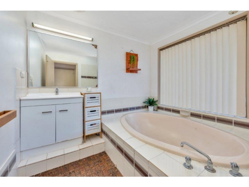 10 Sheridan Court, Salisbury Heights SA 5109