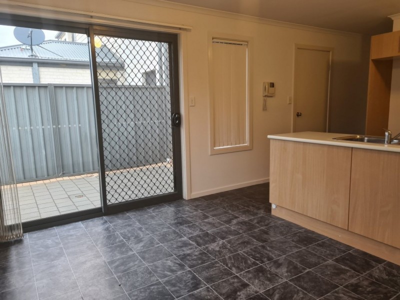 4 Hamra Drive, Smithfield SA 5114