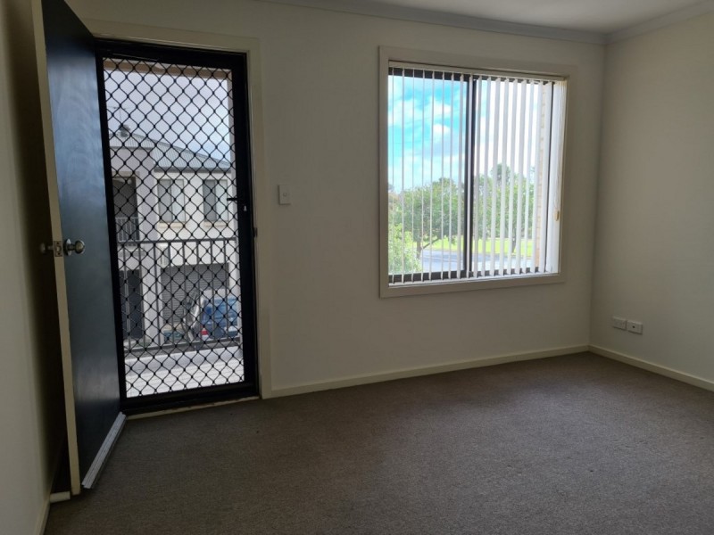 4 Hamra Drive, Smithfield SA 5114