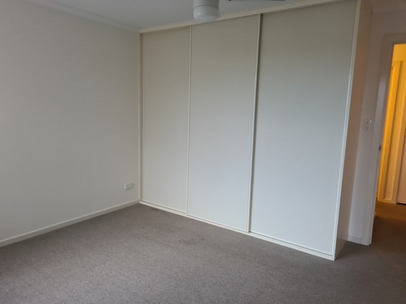 4 Hamra Drive, Smithfield SA 5114