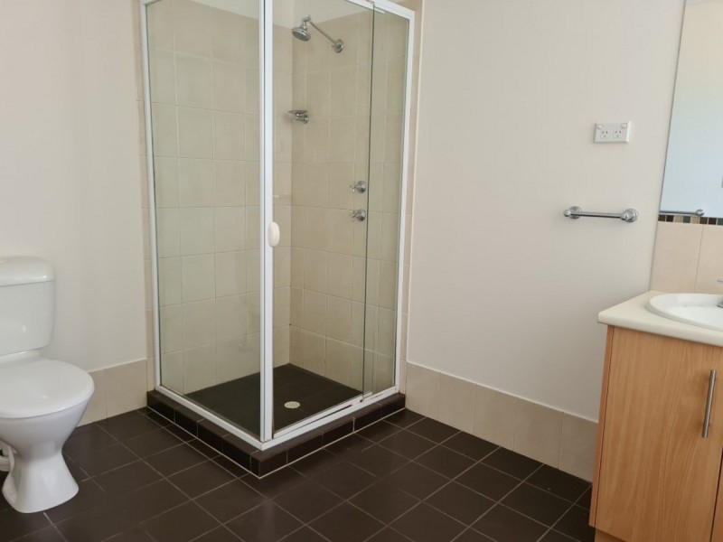 4 Hamra Drive, Smithfield SA 5114