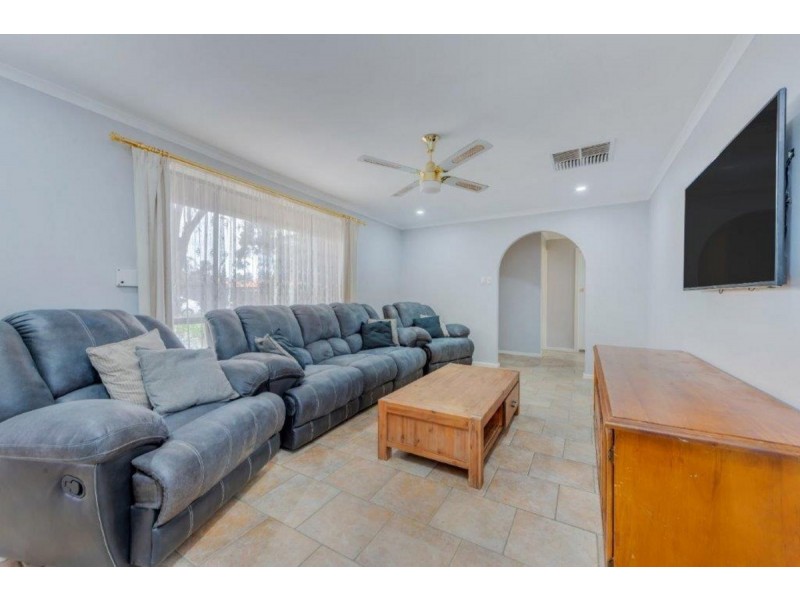 15 Matthew Court, Paralowie SA 5108