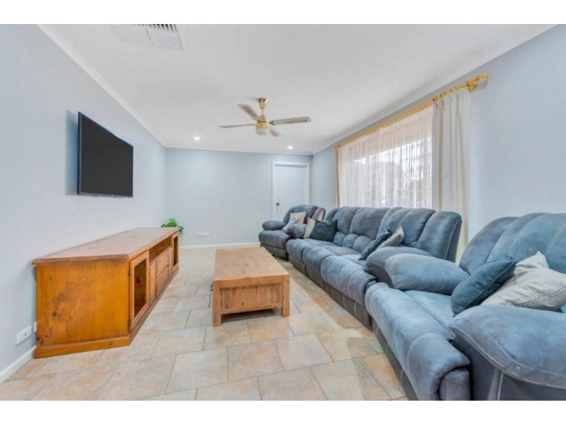 15 Matthew Court, Paralowie SA 5108