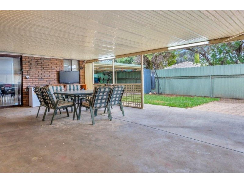 15 Matthew Court, Paralowie SA 5108