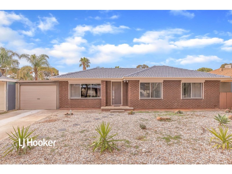 11 Rogers Crescent, Paralowie SA 5108