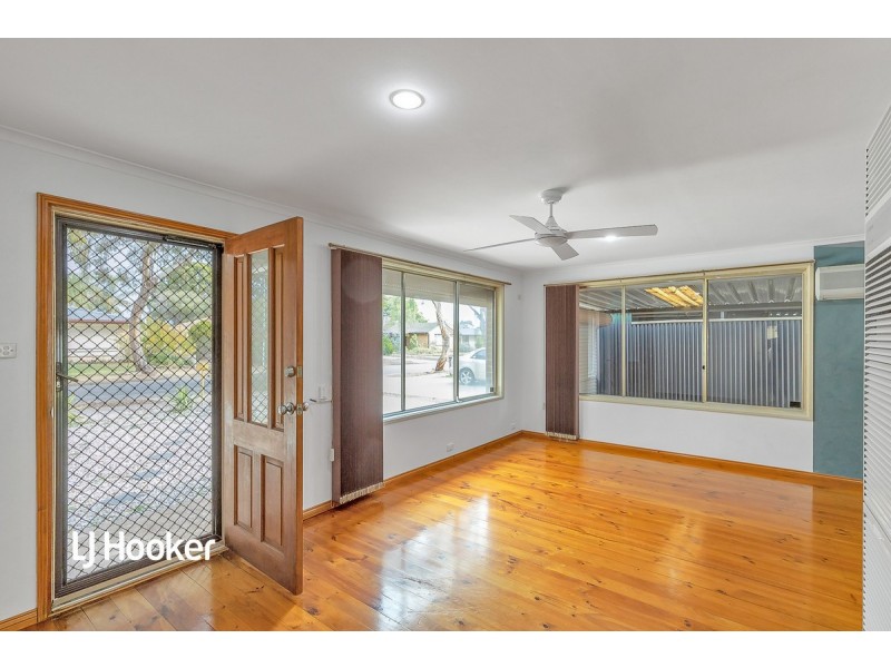 11 Rogers Crescent, Paralowie SA 5108
