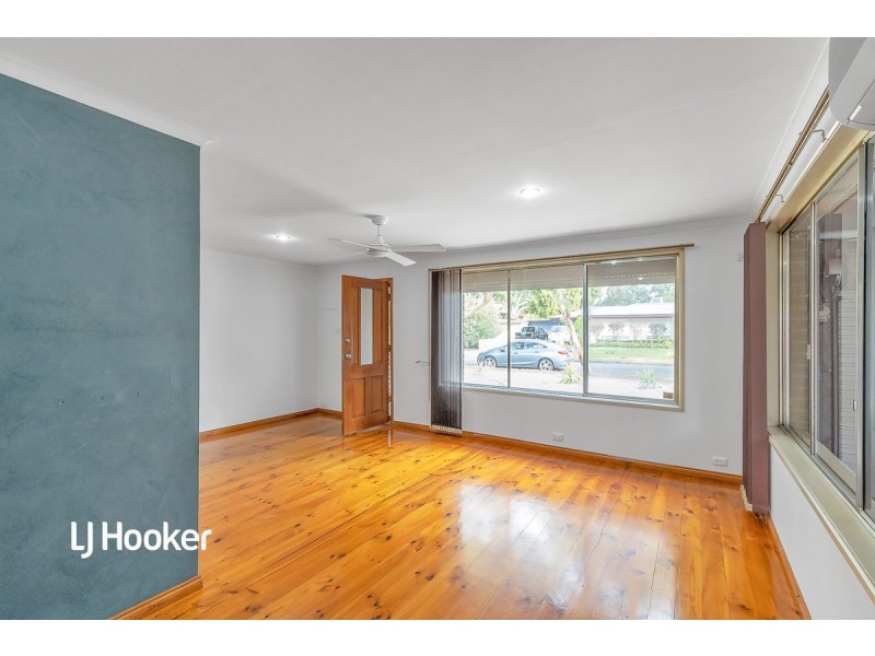 11 Rogers Crescent, Paralowie SA 5108