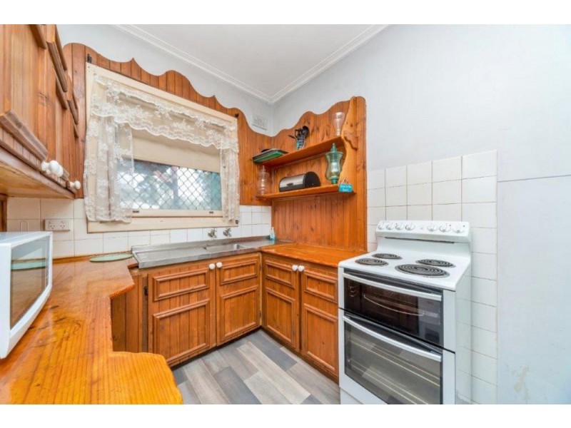 46 Knowles Road, Elizabeth Vale SA 5112