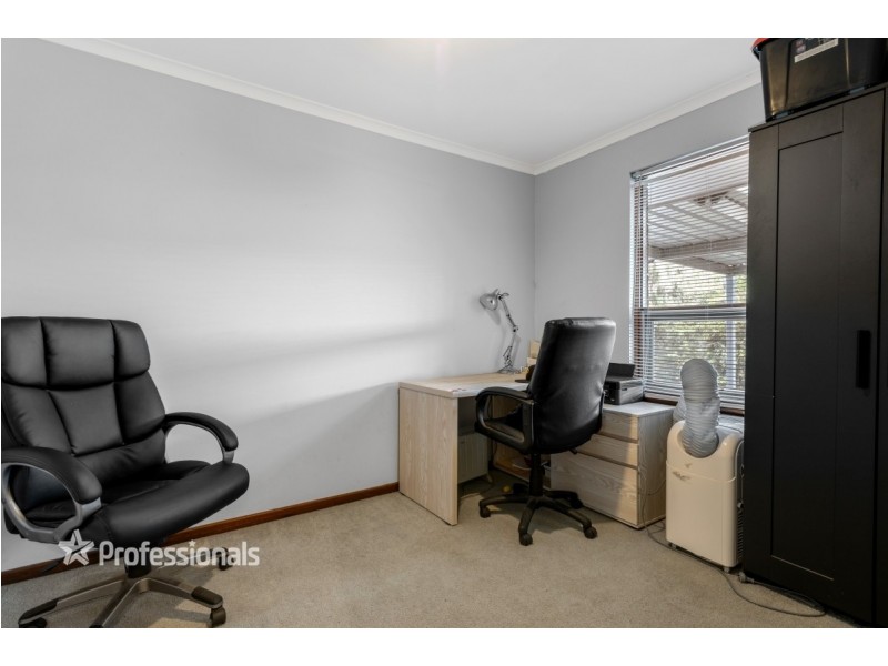 2 Tobruk Drive, Salisbury Heights SA 5109