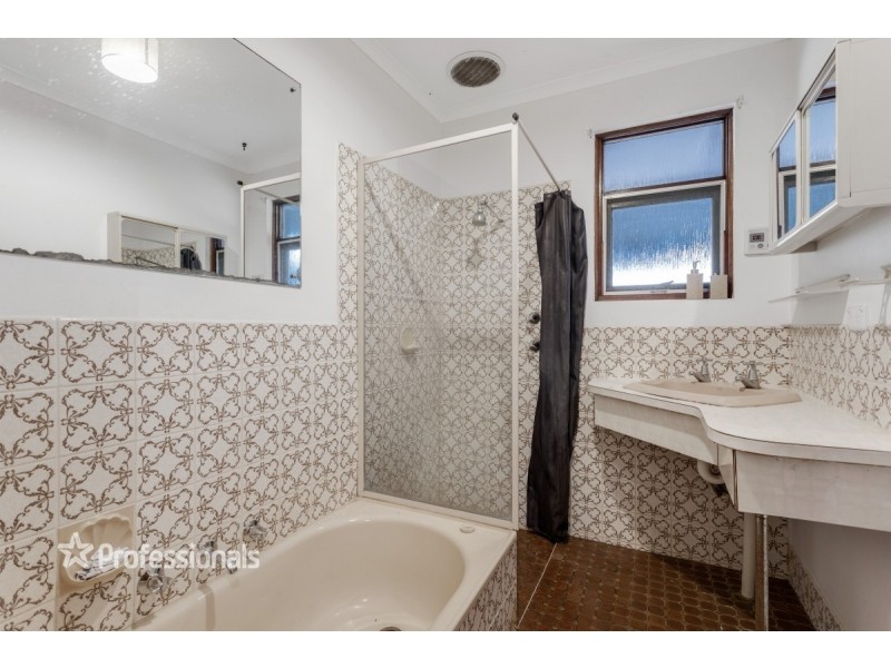 2 Tobruk Drive, Salisbury Heights SA 5109