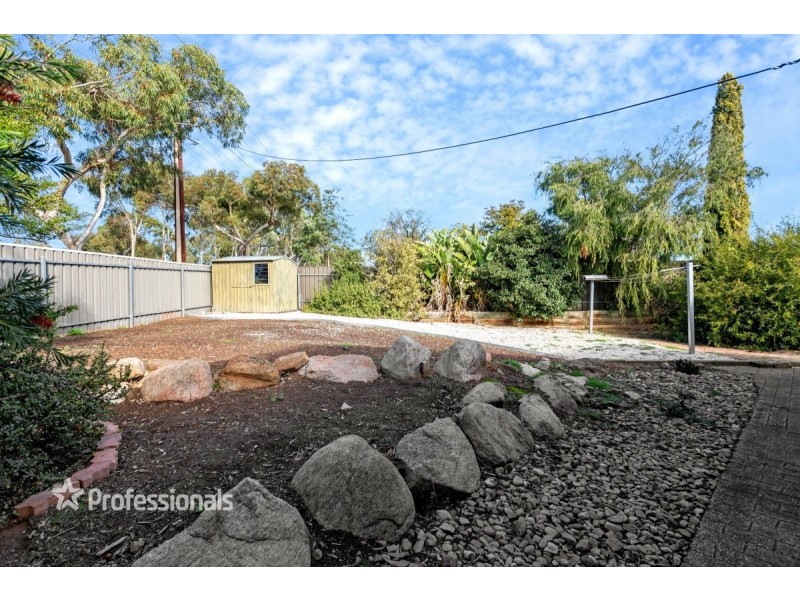 2 Tobruk Drive, Salisbury Heights SA 5109