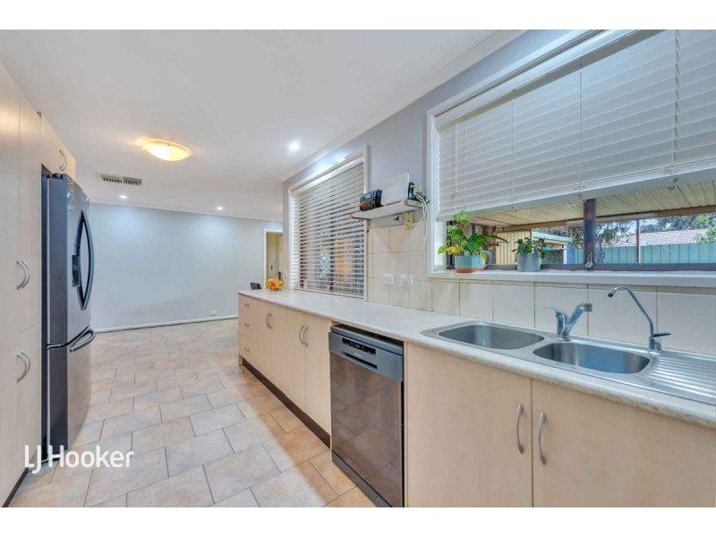 15 Matthew Court, Paralowie SA 5108