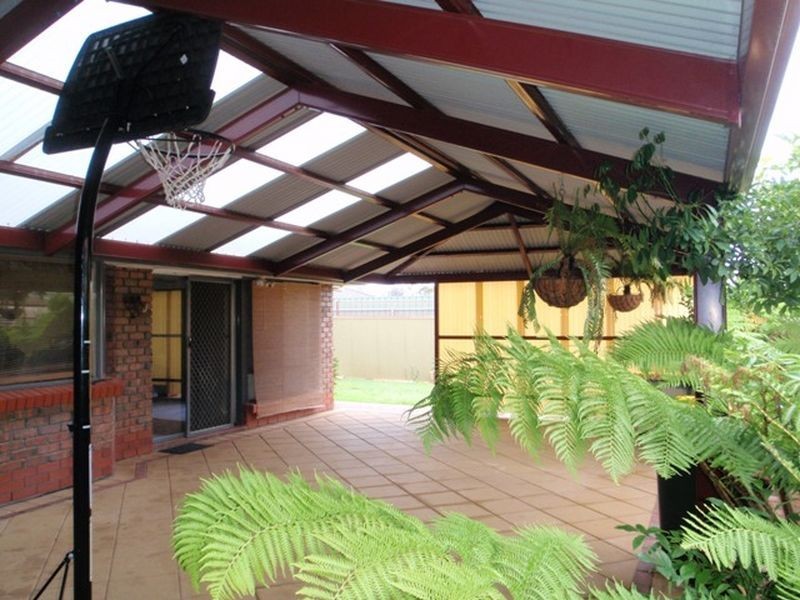 9 Thorne Street, Paralowie SA 5108