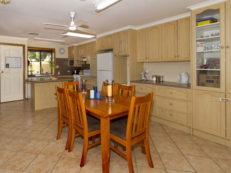 35 Camelot Drive, Paralowie SA 5108