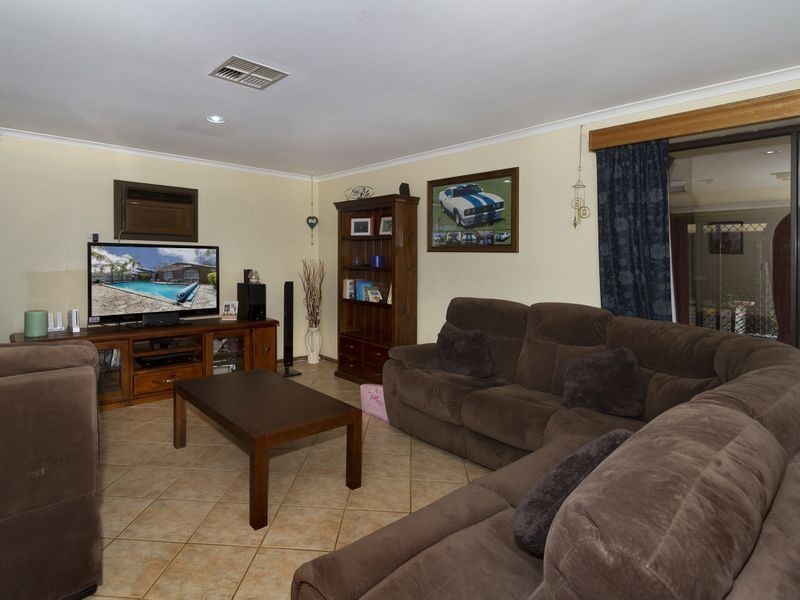 35 Camelot Drive, Paralowie SA 5108