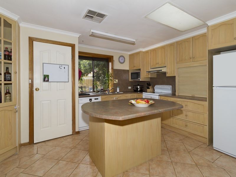 35 Camelot Drive, Paralowie SA 5108