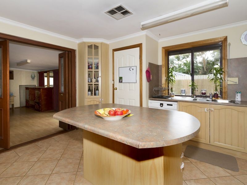 35 Camelot Drive, Paralowie SA 5108