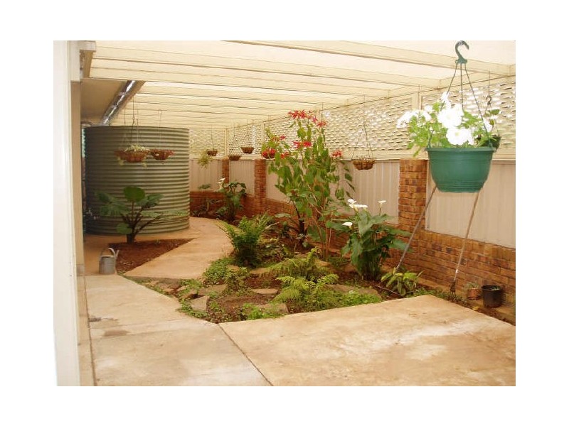 14 Woodfield Drive, Salisbury Downs SA 5108