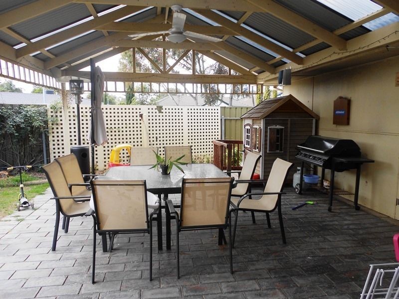 17 Caracas Crescent, Paralowie SA 5108