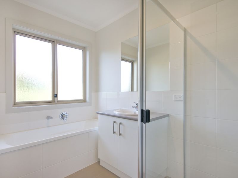 36 Milne Road, Para Hills SA 5096