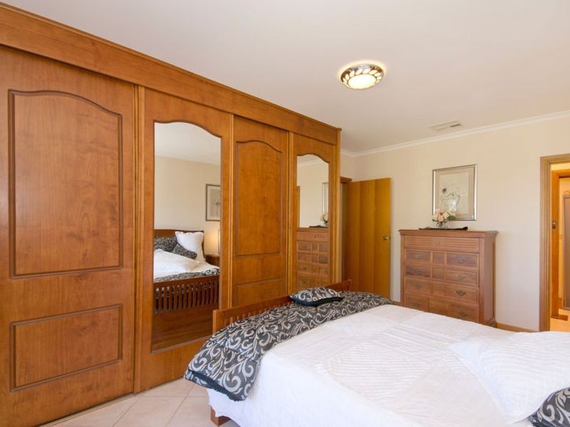 20 Bishop Street, Skye SA 5072