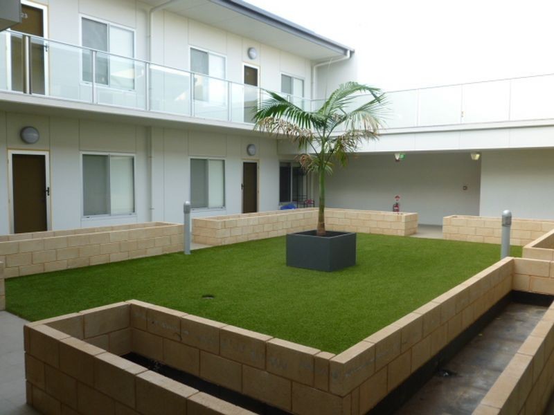 10/10 Light Common, Mawson Lakes SA 5095