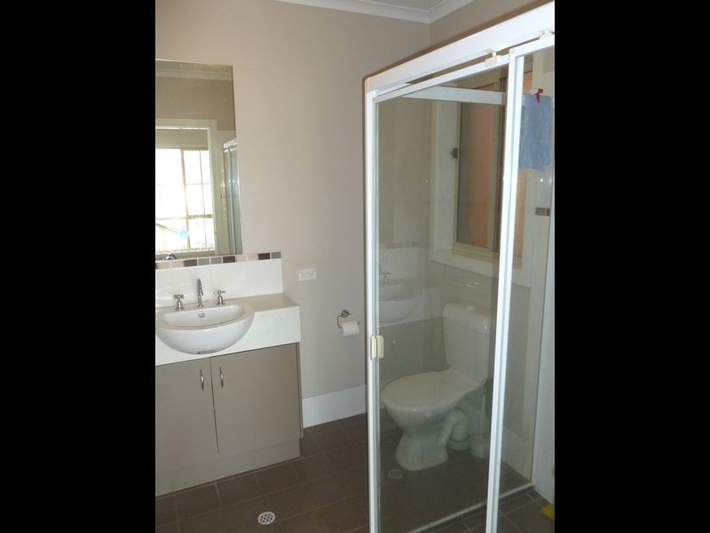 6a Ramsay Ave, Hillcrest SA 5086