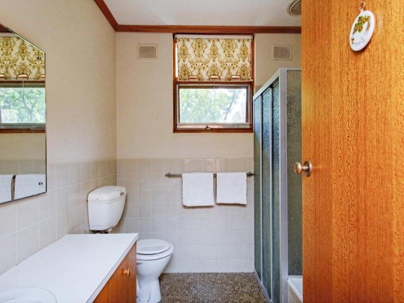 18 Brookside Avenue, Tranmere SA 5073