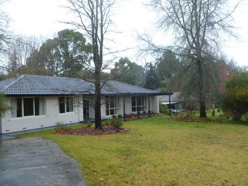 9 Fox Hill Road, Bridgewater SA 5155