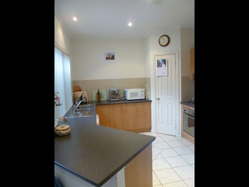 2B Vera Court, Paradise SA 5075