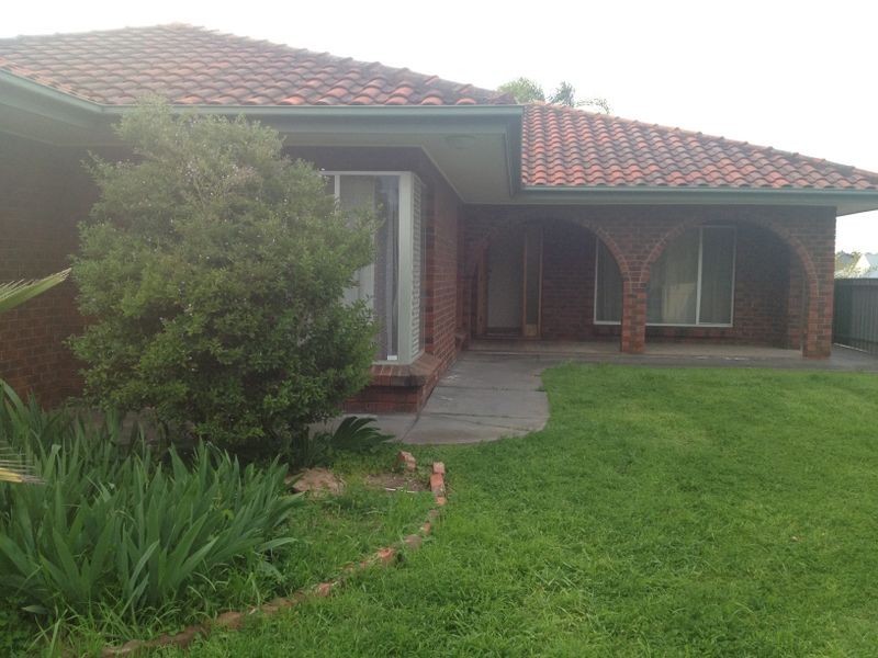 11 Hamilton Terrace, Paradise SA 5075