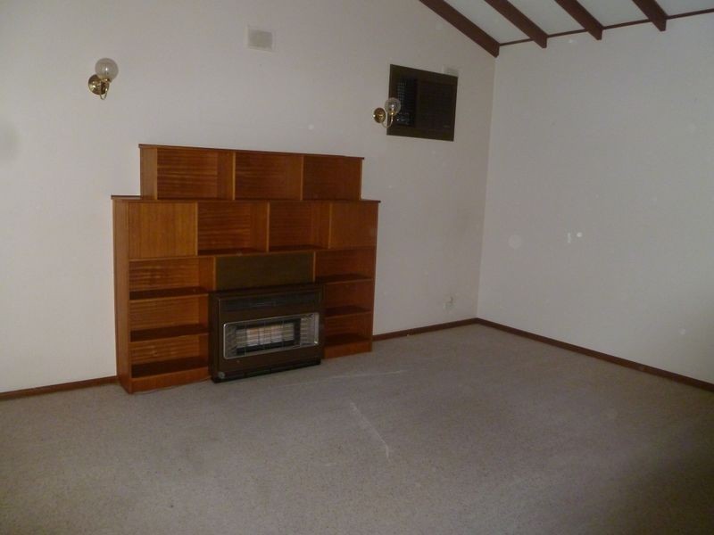 16 The Parkway, Paradise SA 5075