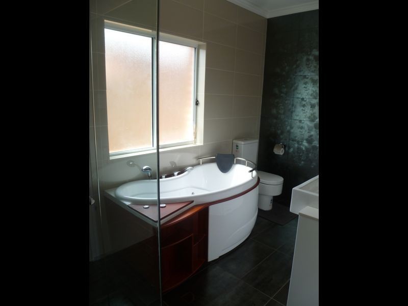 15a Poole Street, Woodville South SA 5011