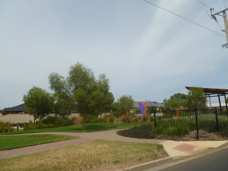 15/77a Chellaston Road, Munno Para West SA 5115