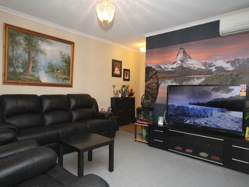 2/1 Peter Place, Campbelltown SA 5074