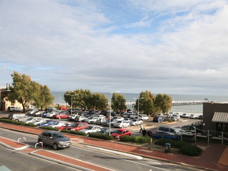 105/356 Seaview Road, Henley Beach SA 5022
